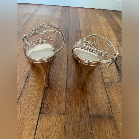 DREAM PAIRS Women's Heels - Picture 7 of 9